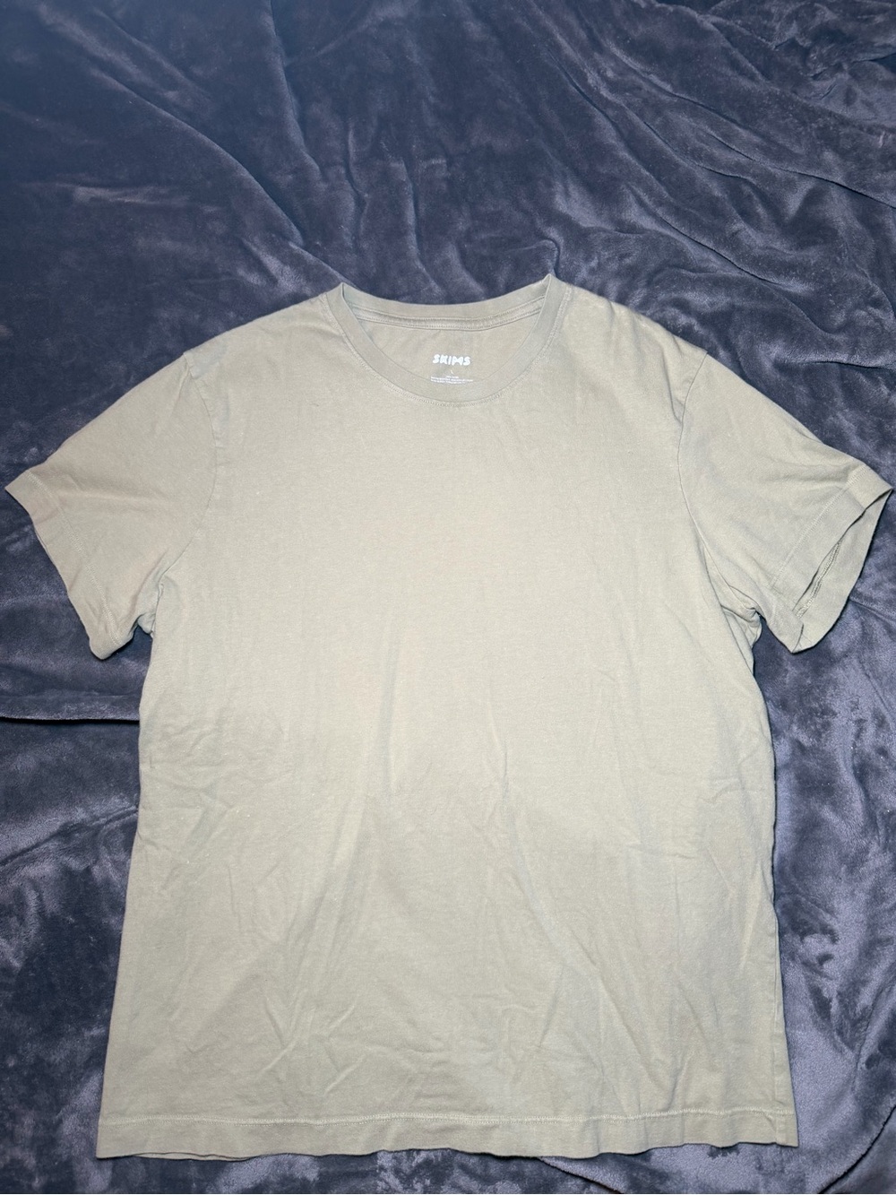 SKIMS Short Sleeve Crewneck T-Shirt in Olive Green